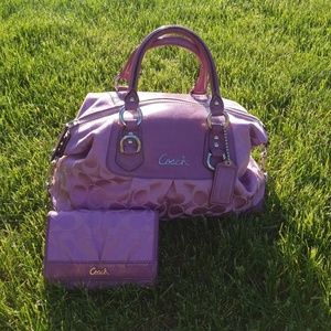Coach purse and wallet